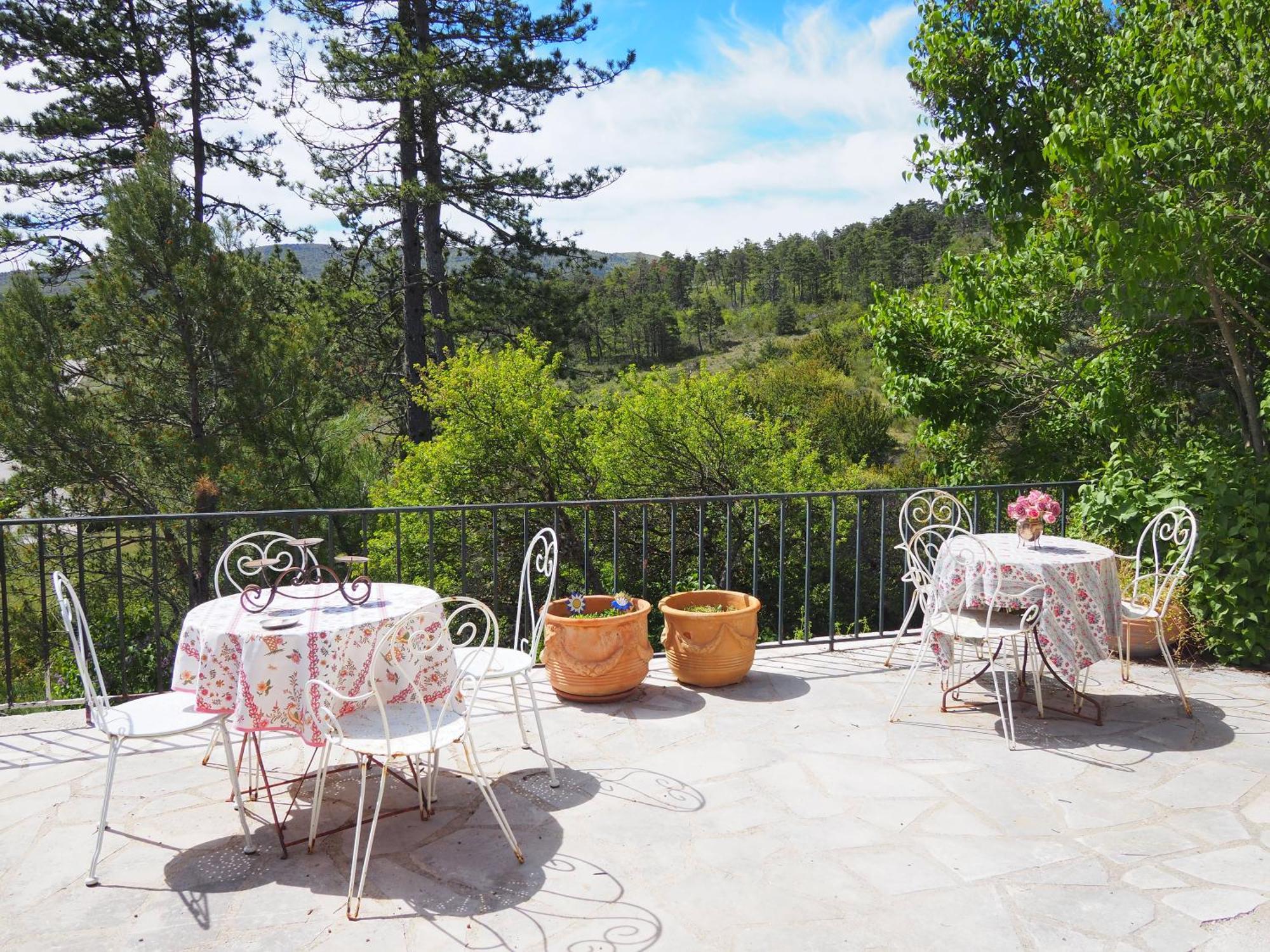 Apartamento Chambre Familiale Avec Terrasse Aux Portes Du Verdon Trigance Exterior foto